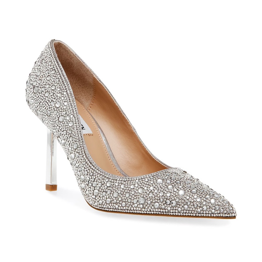 NWT STEVE MADDEN
CLASSIE HEEL
